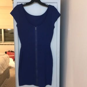 BCBG MAXAZRIA TIGHT MINIDRESS